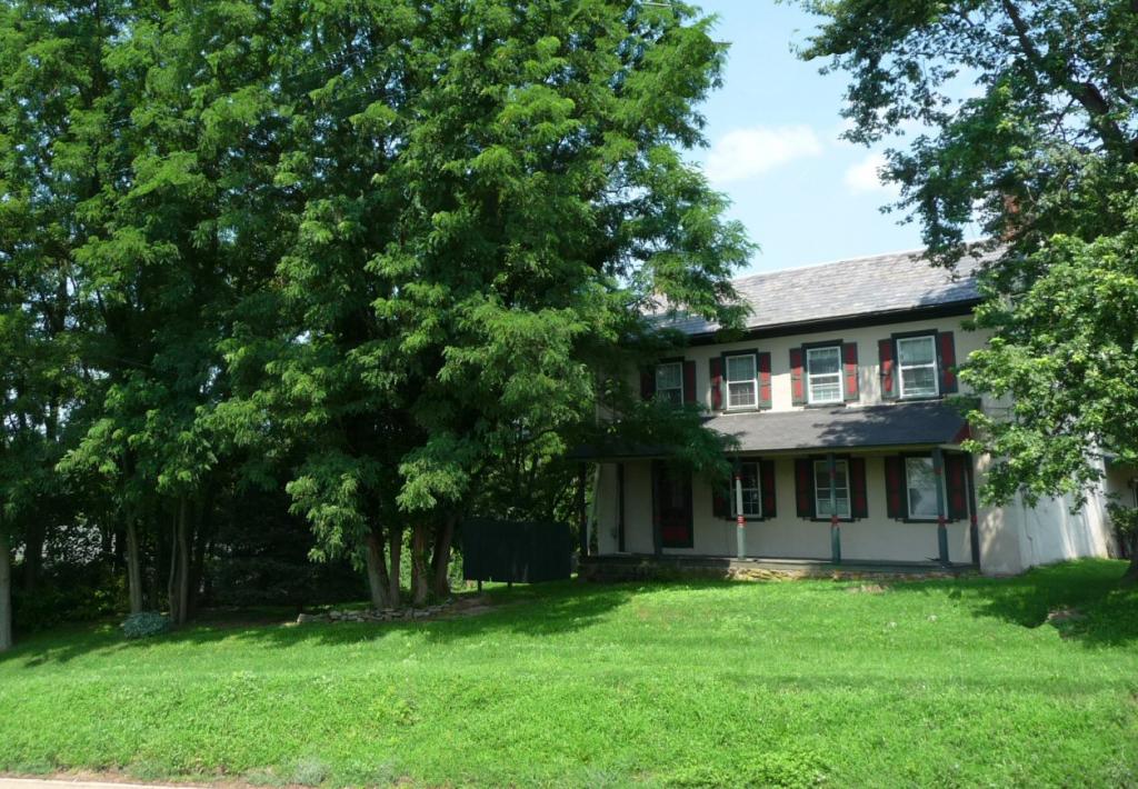 MLS #/Web ID: 2703191