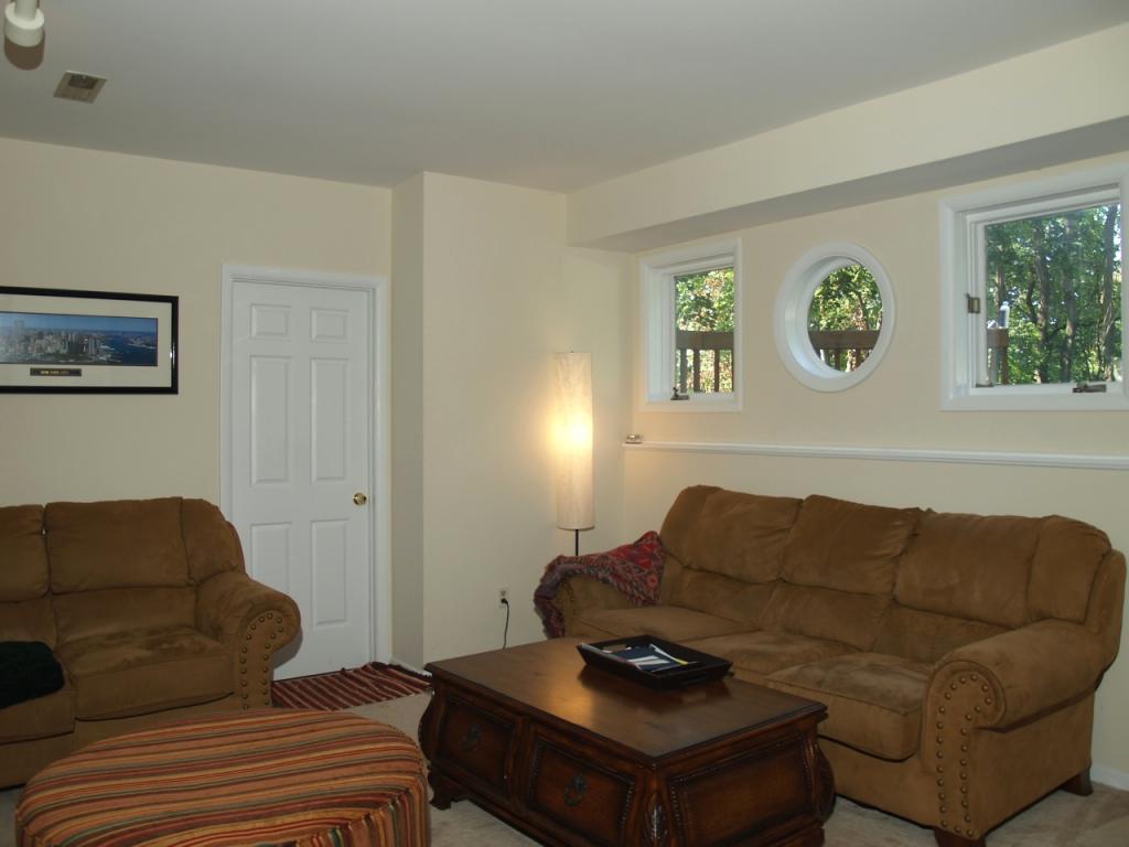 MLS #/Web ID: 2706691