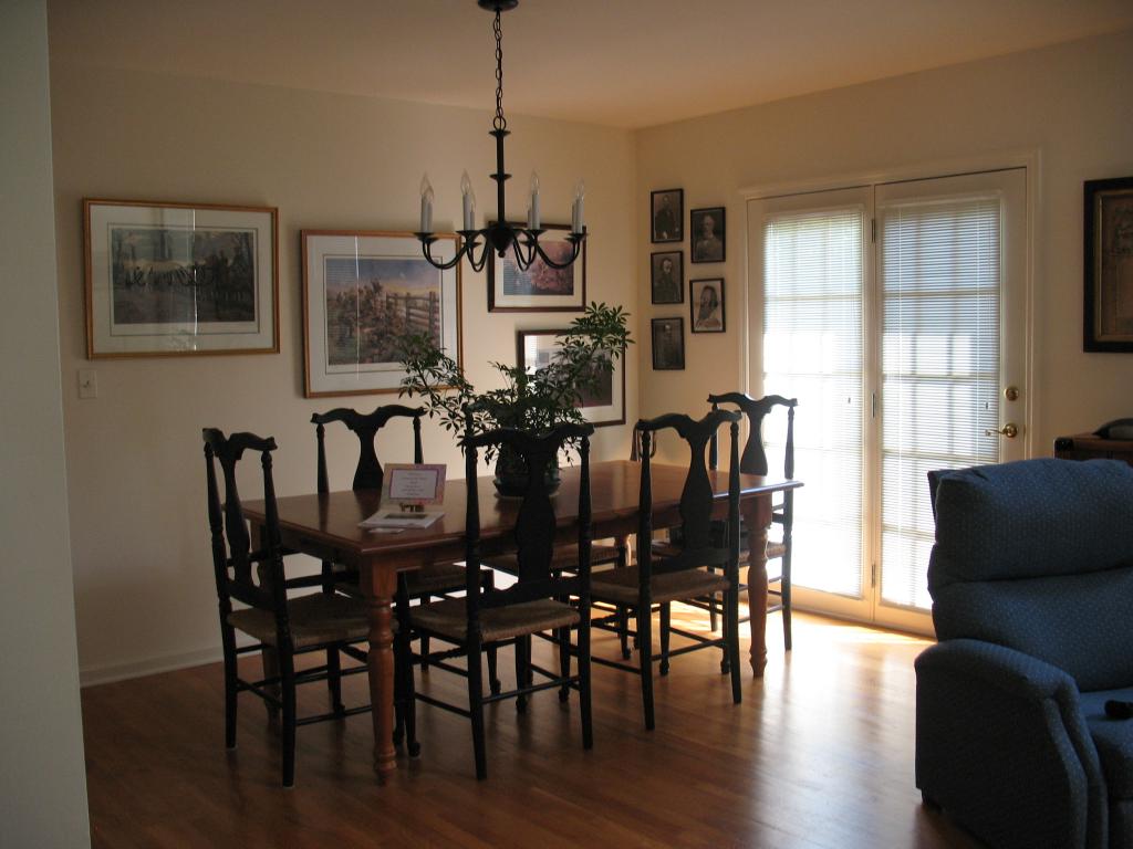 6 Murray Hill Manor