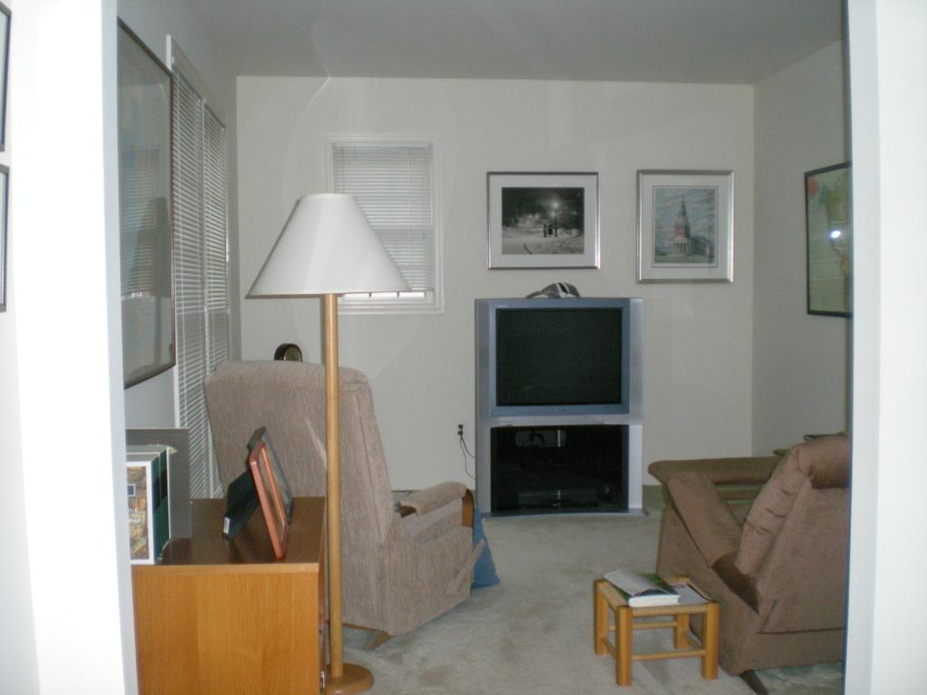 6 Murray Hill Manor