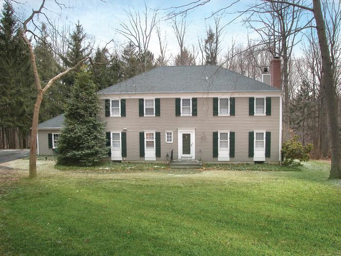 460 CLAREMONT RD