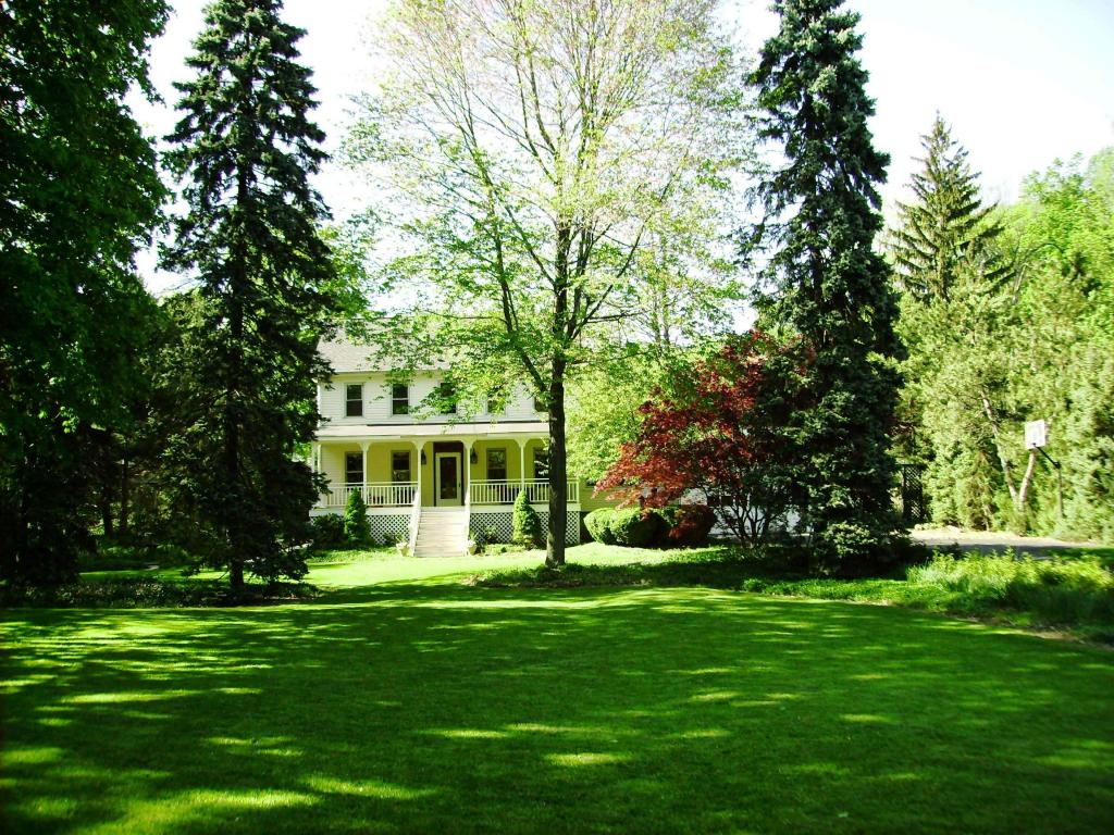 MLS #/Web ID: 2715391