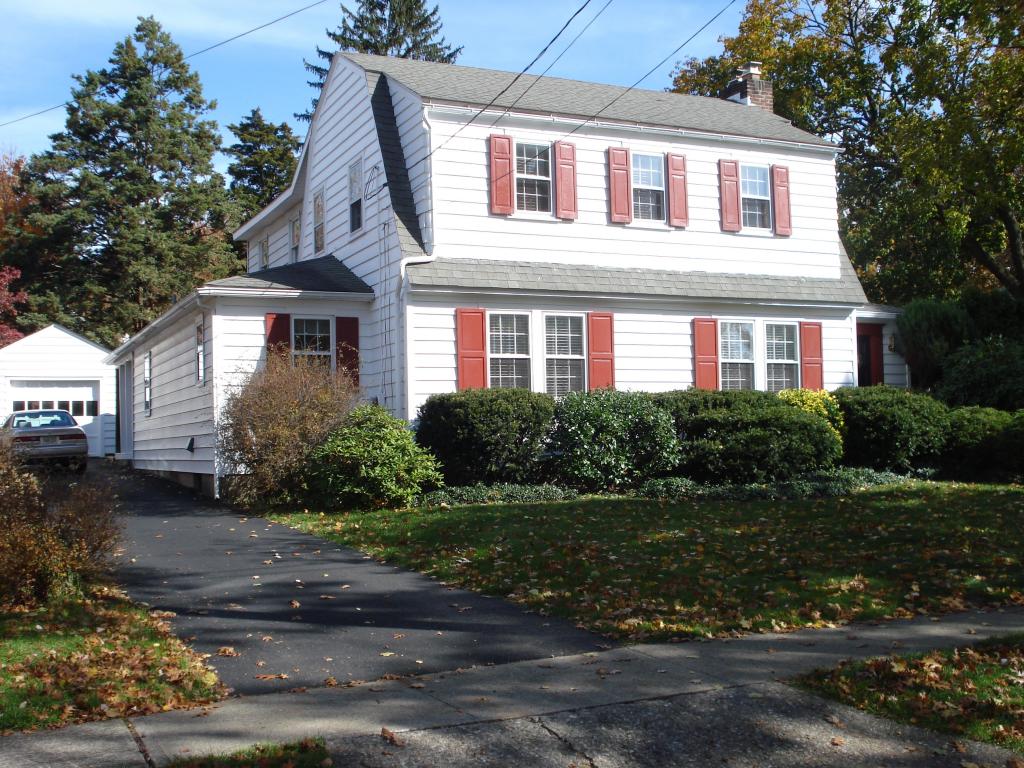 MLS #/Web ID: 2721191