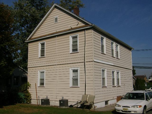 MLS #/Web ID: 2722691