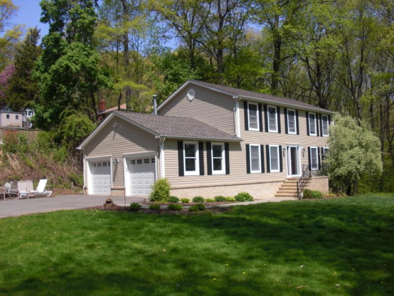 MLS #/Web ID: 2723191