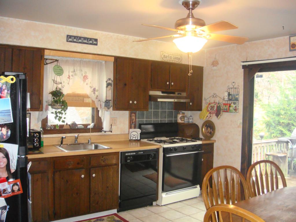 16 CANTERBURY RD