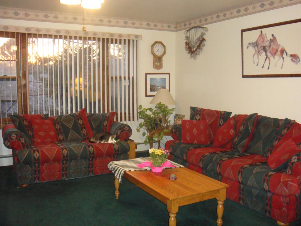 16 CANTERBURY RD