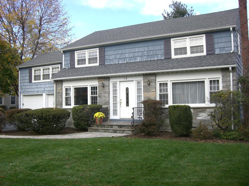10 BRADLEY RD