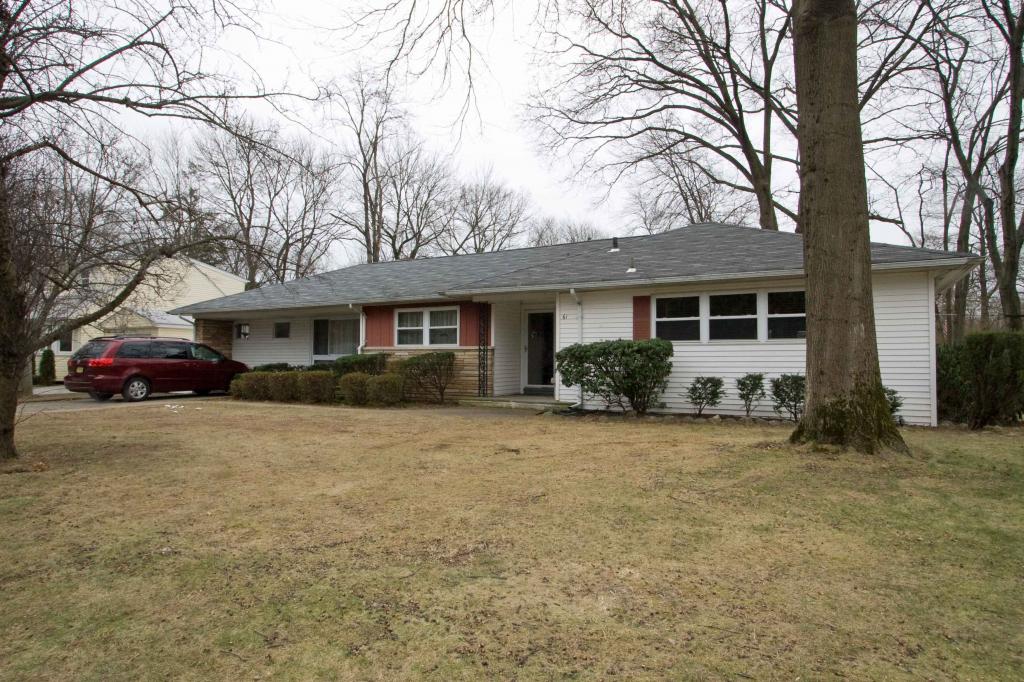 MLS #/Web ID: 2726791