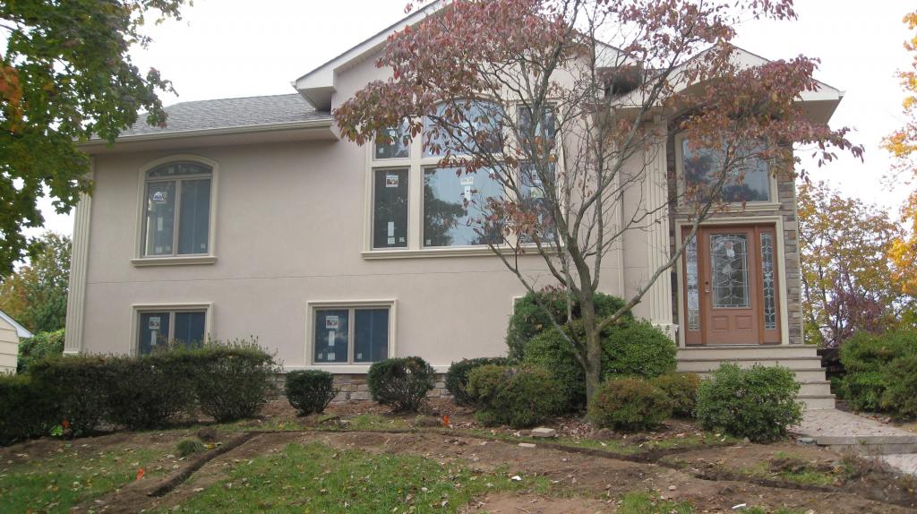 MLS #/Web ID: 2726991