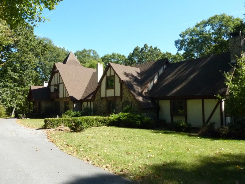 MLS #/Web ID: 2676492