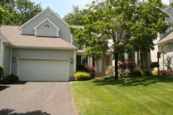 MLS #/Web ID: 2687792