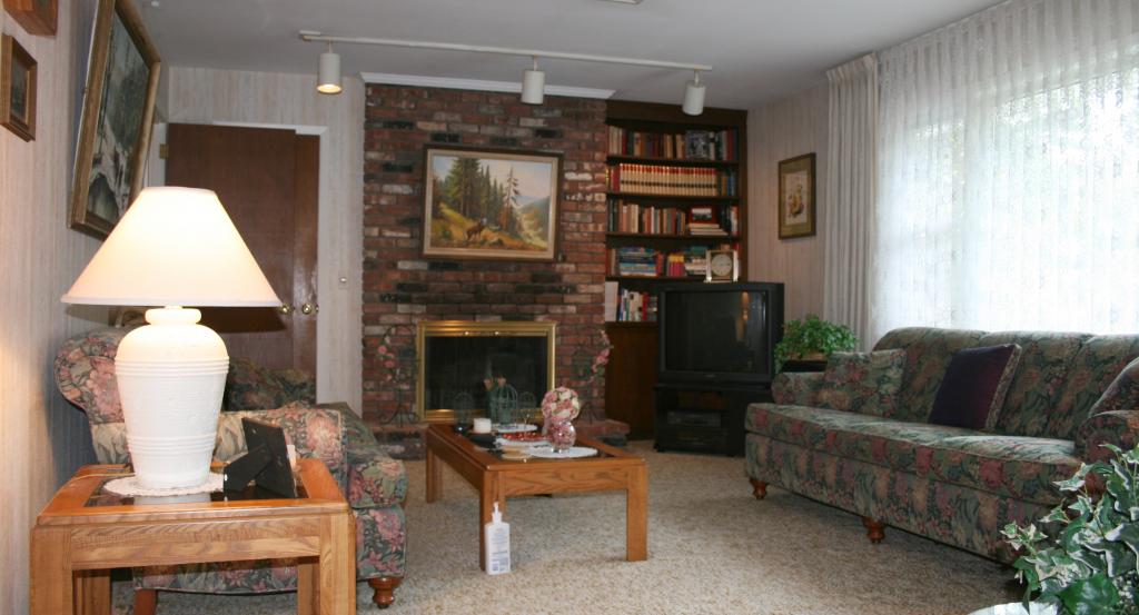 24 ABBY LN
