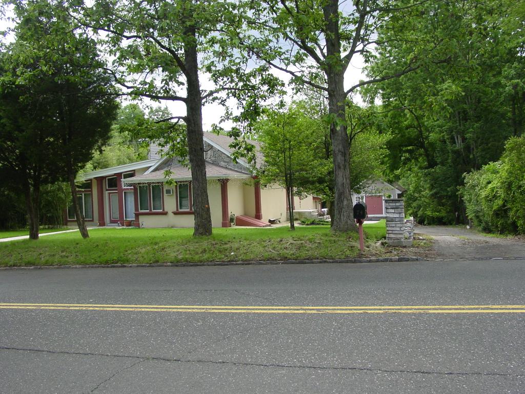 MLS #/Web ID: 2696292