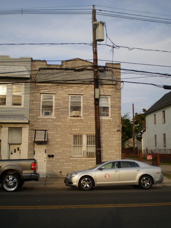 MLS #/Web ID: 2698492
