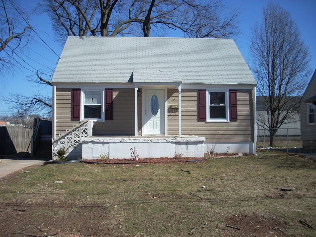 MLS #/Web ID: 2700492