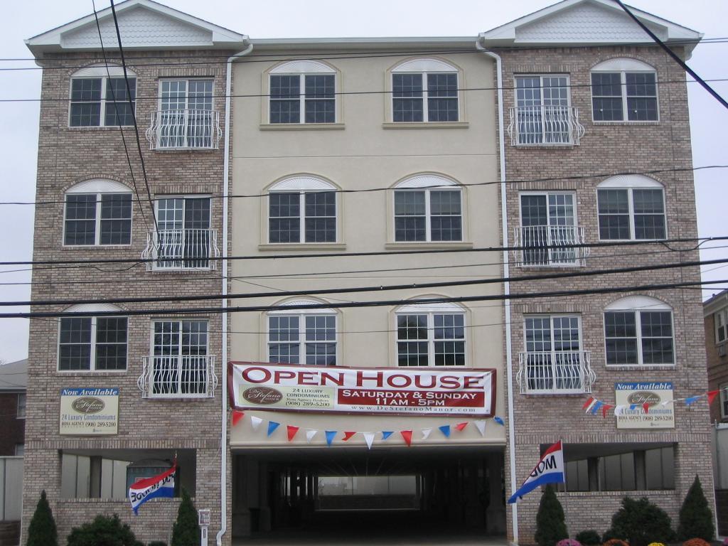 MLS #/Web ID: 2709292