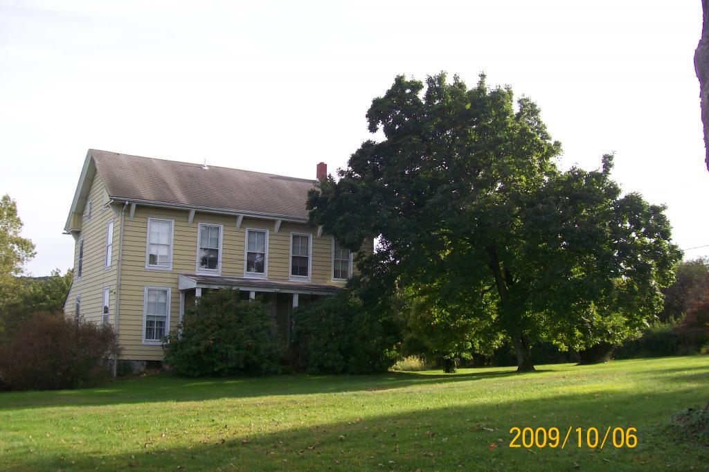 20 GLEN MANOR DR