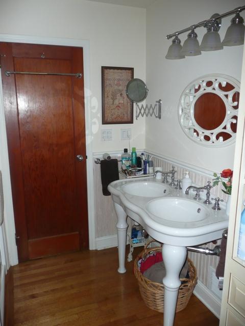 4 FREDERICK PL