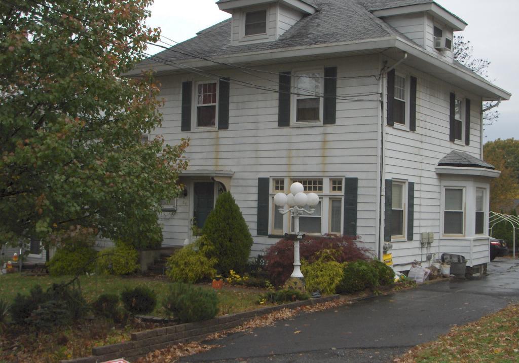 64 S MOUNTAIN AVE