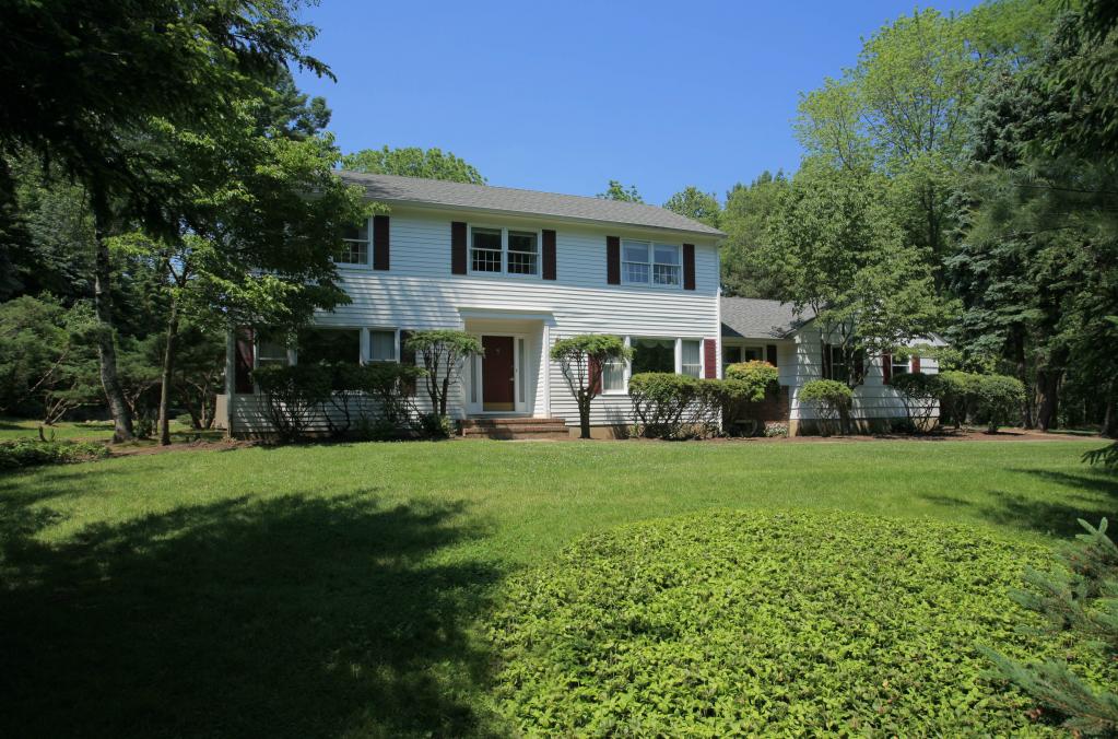 MLS #/Web ID: 2663193