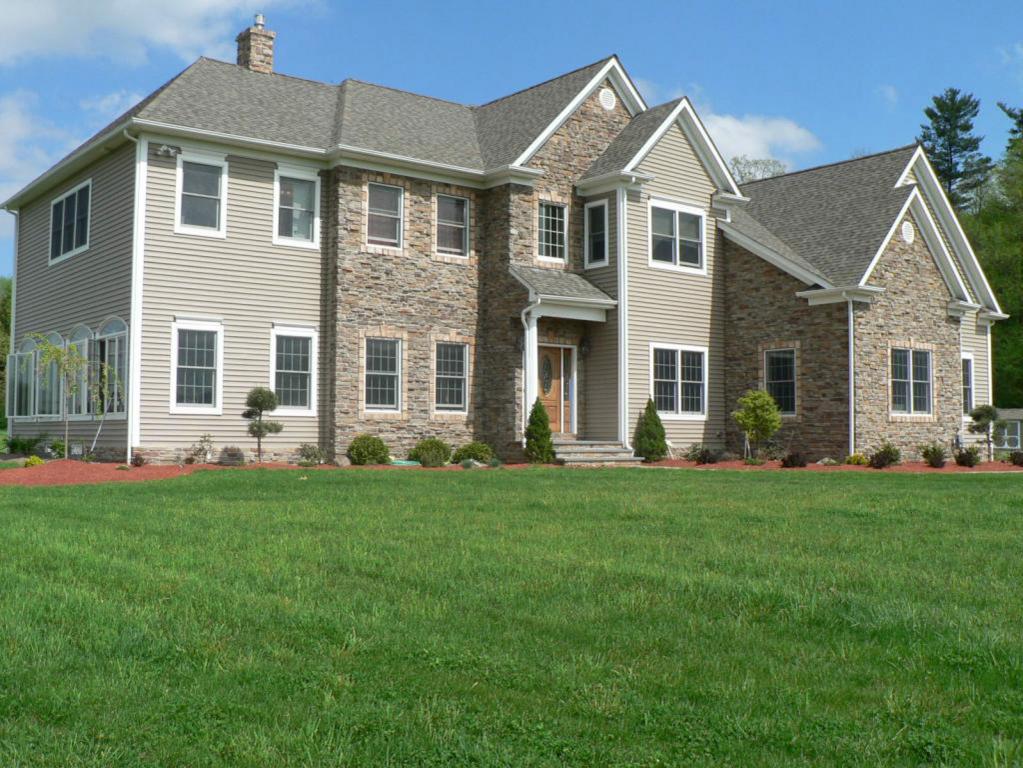 MLS #/Web ID: 2668293
