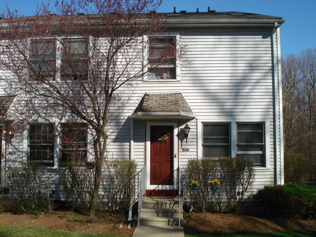 839 BELMONT DR