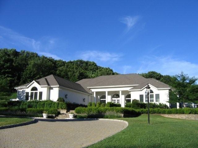 27 ROCKAWAY RD