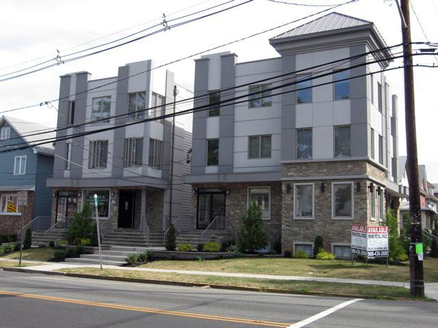 MLS #/Web ID: 2680493