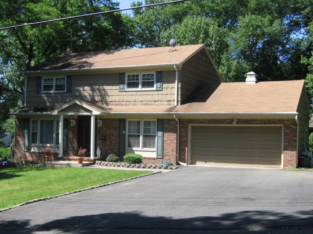 MLS #/Web ID: 2698393