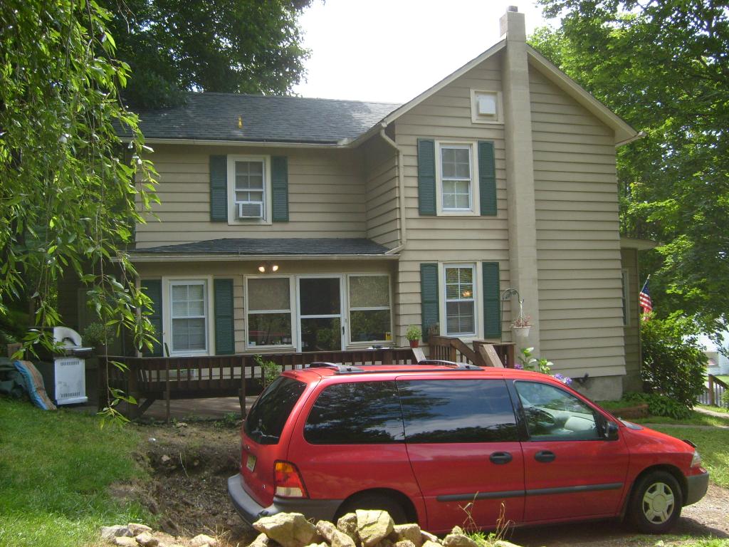 MLS #/Web ID: 2701693