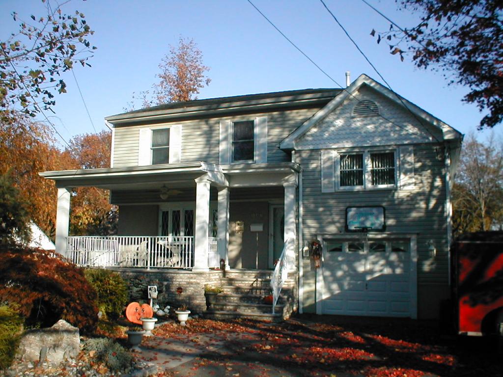 137 JEFFERSON AVE