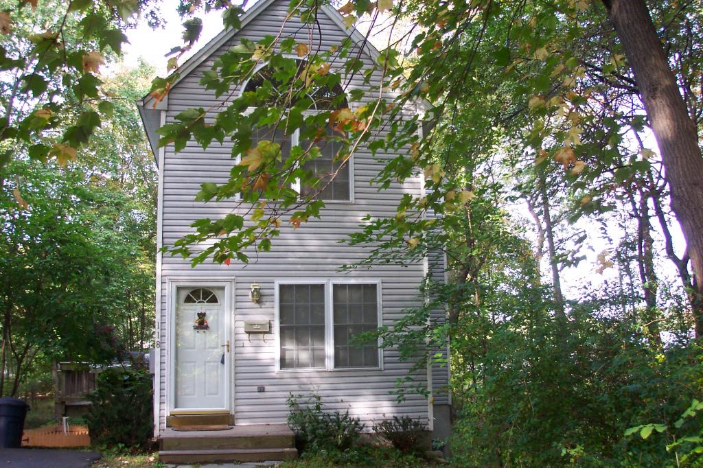 118 BERKSHIRE AVE