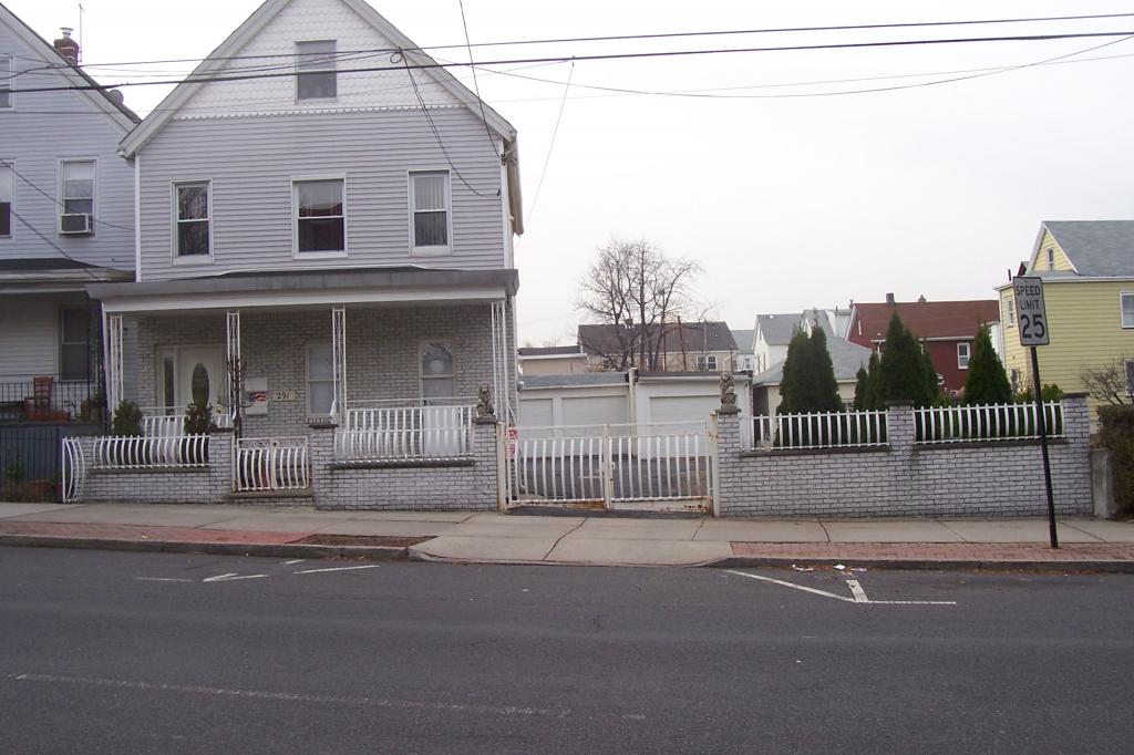 MLS #/Web ID: 2730893