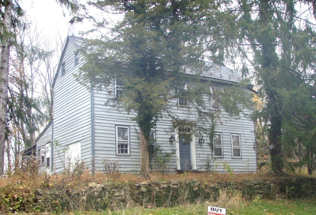 82 OLD RIVER RD
