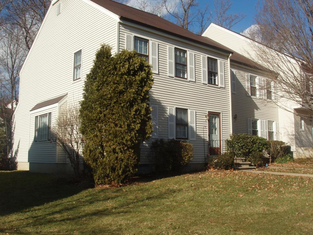 11 GALWAY DR