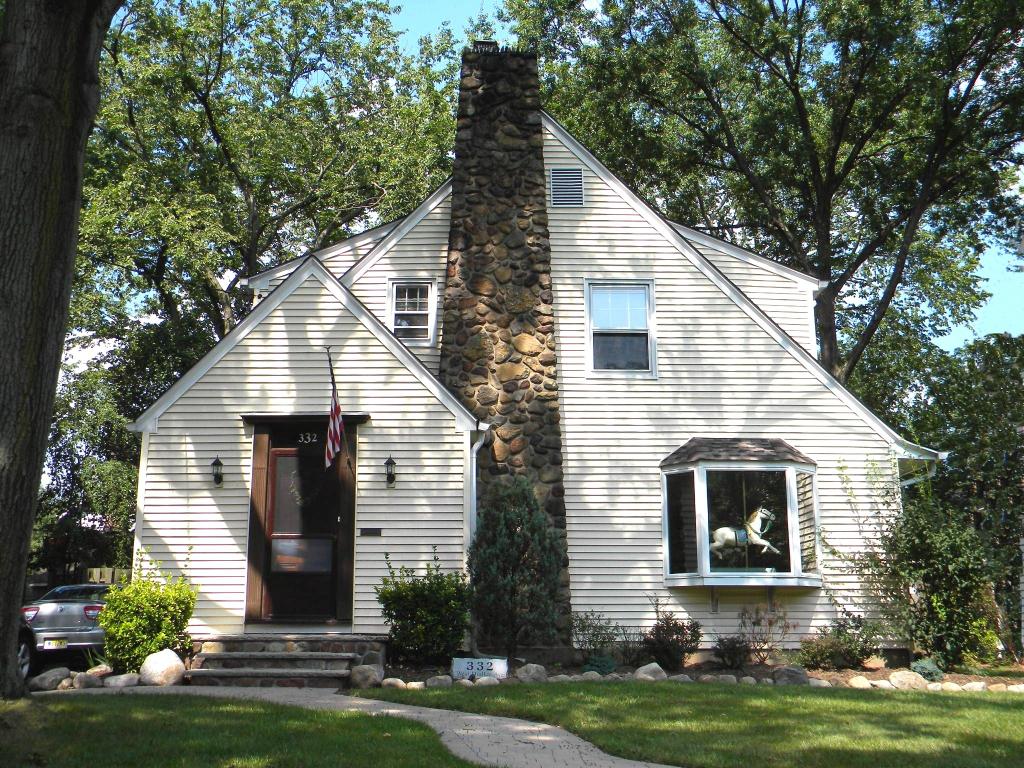 332 W DUDLEY AVE