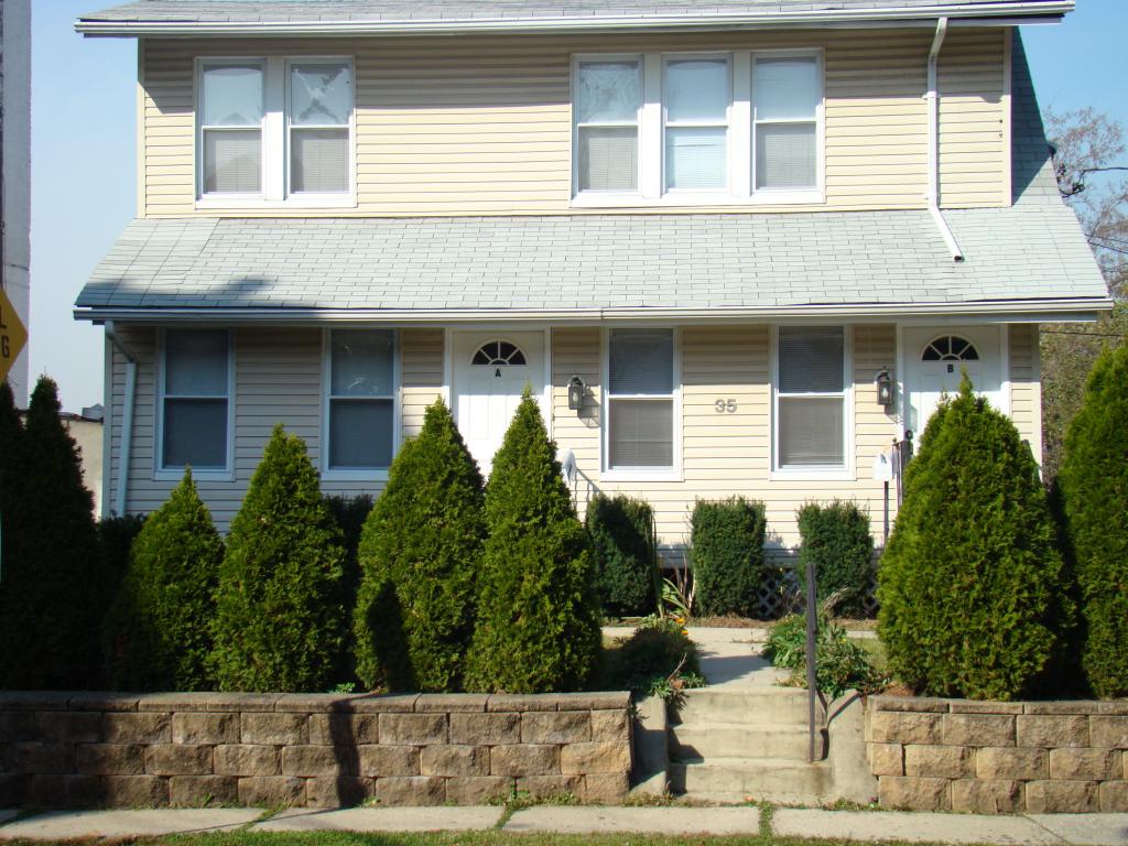 35 HILL ST