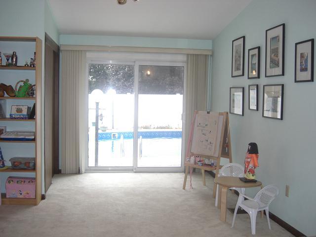26 CHAMBERLAIN AVE