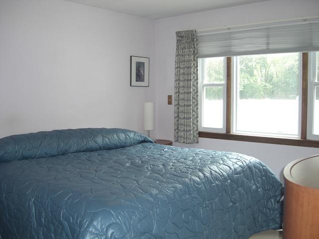 26 CHAMBERLAIN AVE