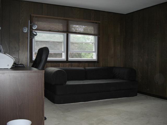 26 CHAMBERLAIN AVE