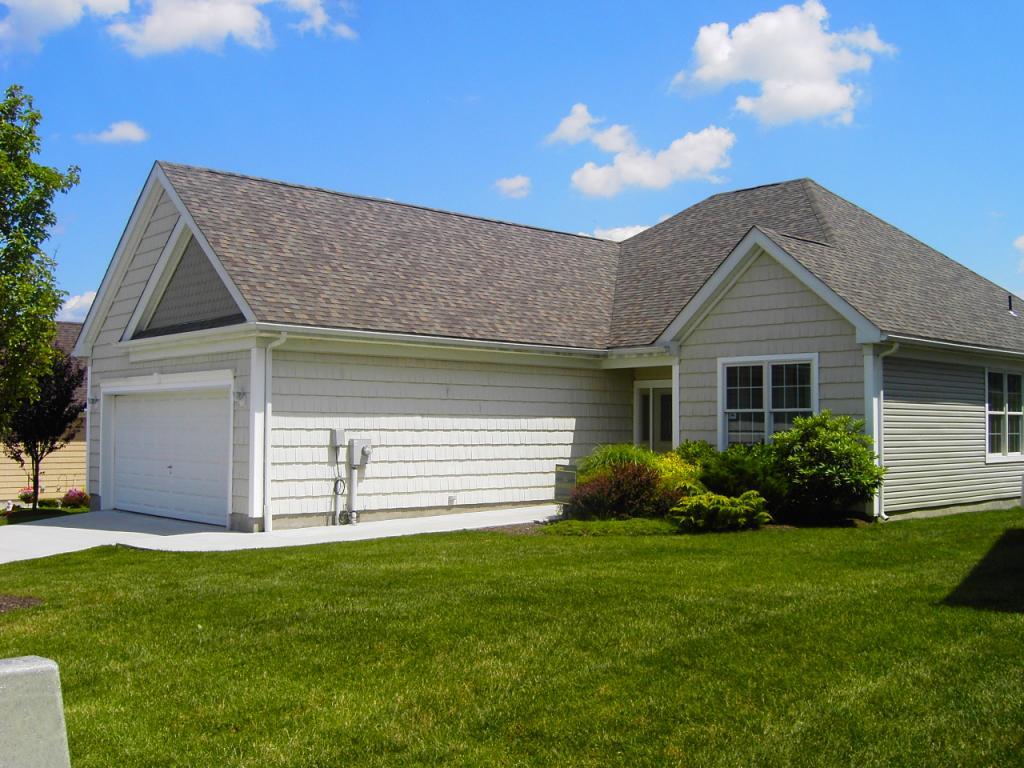 MLS #/Web ID: 2726294