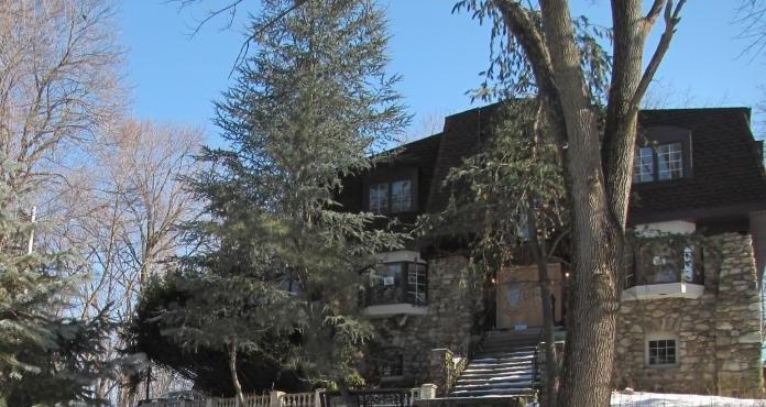 MLS #/Web ID: 2727194