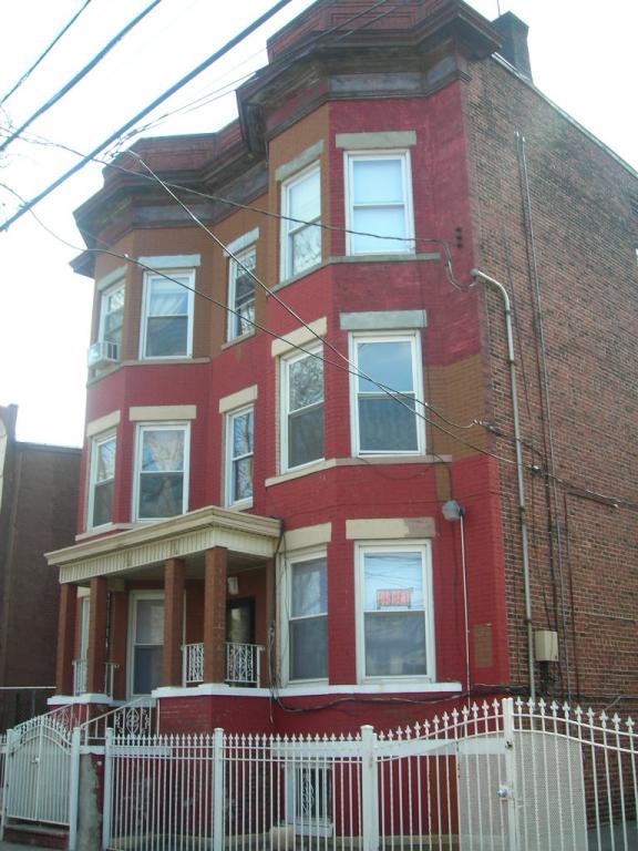 MLS #/Web ID: 2729894