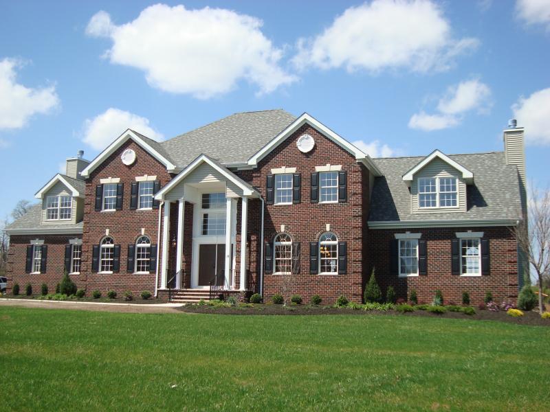 MLS #/Web ID: 2687395