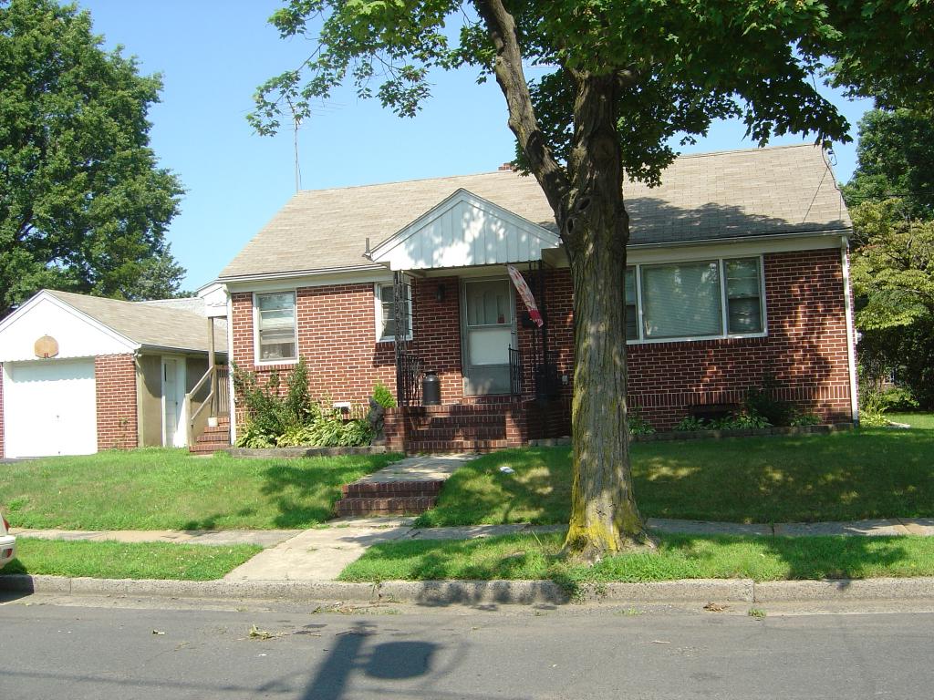 MLS #/Web ID: 2703595