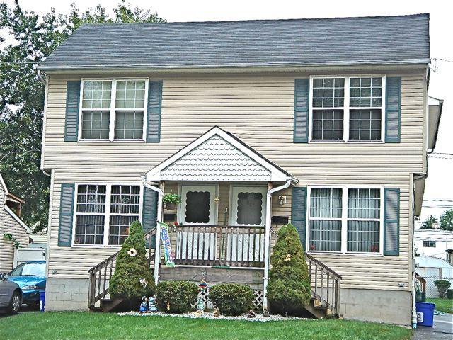 822-824 VOORHEES AVE
