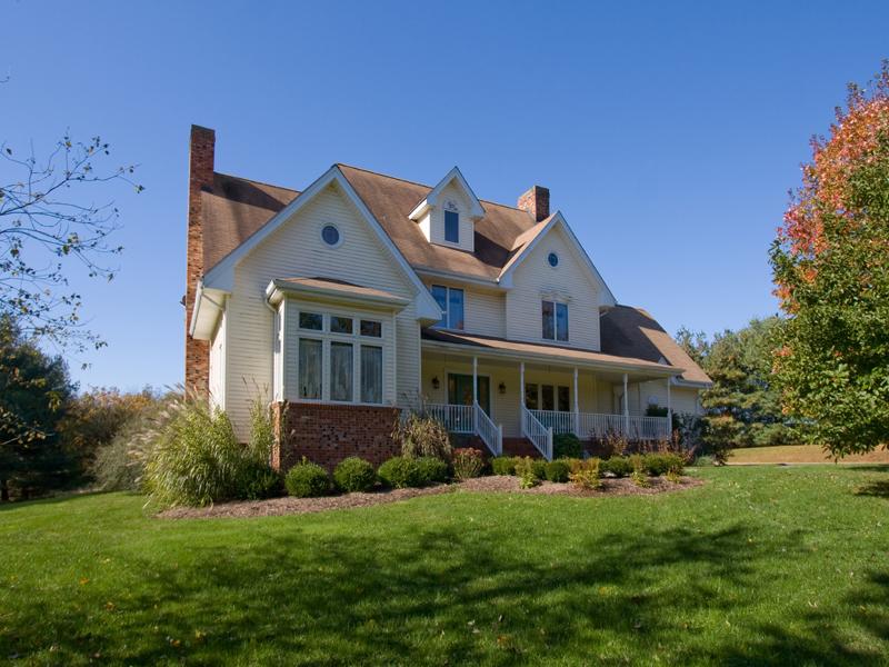 MLS #/Web ID: 2720195