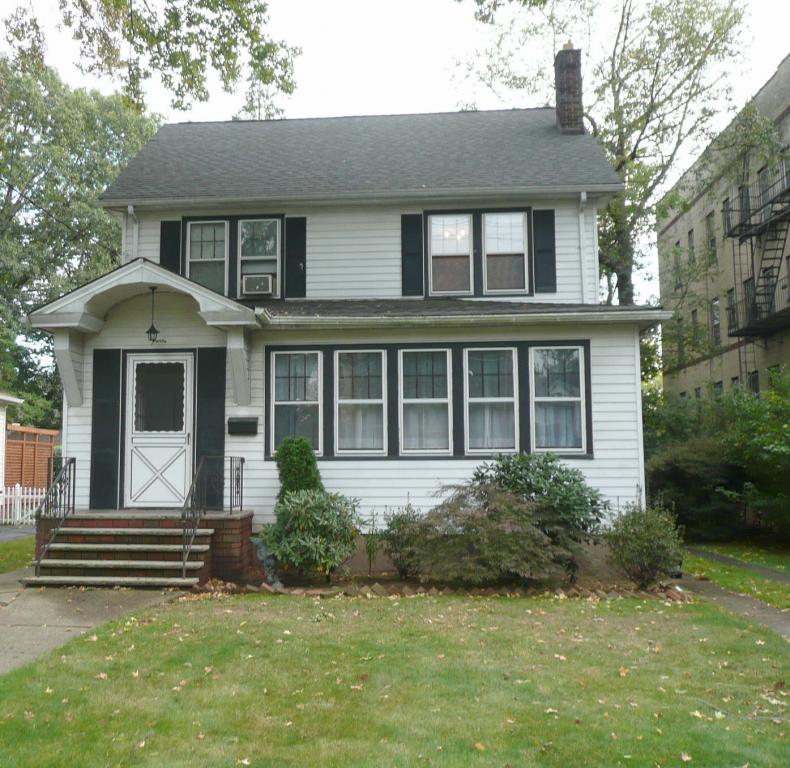 MLS #/Web ID: 2720695