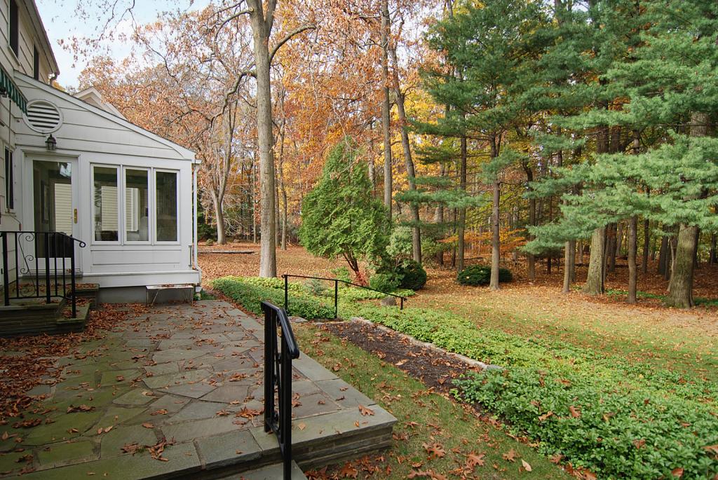 MLS #/Web ID: 2724595